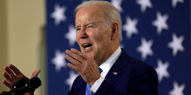El presidente Joe Biden habla en la Universidad de Tampa el 2 de febrero. 9, 2023.