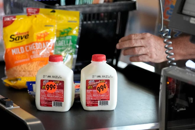 La leche se compró el 10 de julio en el Eastpoint Market de Oklahoma City.