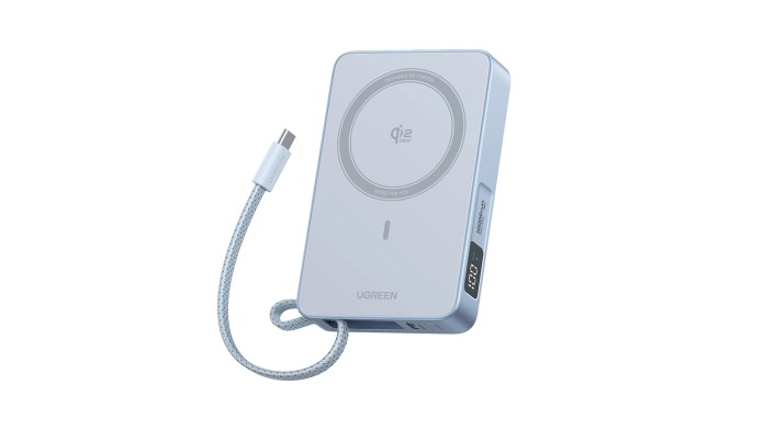 El banco de potencia magnética de Ugreen que incluye una salida de carga USB-C, pantalla digital y almohada de carga magnética circular diseñada para la carga rápida inalámbrica.