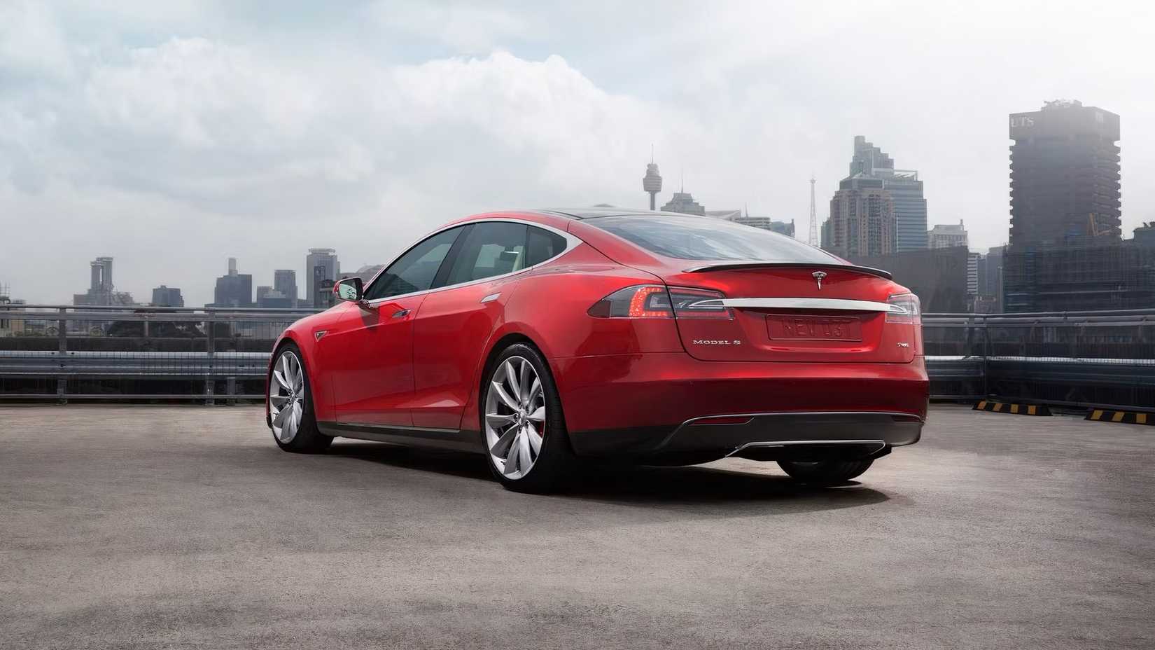 2015 Tesla Model S Statti Zivi Turero