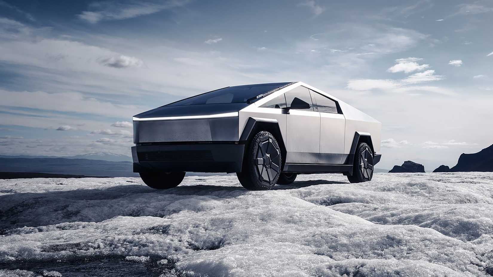 2025 Vista angular frontal de Tesla