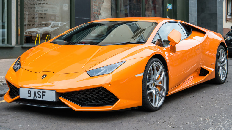 Huracán Lamborghini Orange.