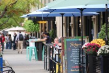 La cirugía ha demostrado que las ventas están aumentando a medida que los turistas regresan a Ashville. Según la cirugía, septiembre marcó el primer mes de crecimiento de Ashville en el año desde Helen.