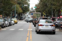 La cirugía ha demostrado que las ventas están aumentando a medida que los turistas regresan a Ashville. Según la cirugía, septiembre marcó el primer mes de crecimiento de Ashville en el año desde Helen.