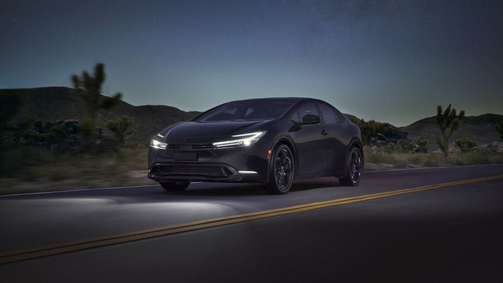 2026 Toyota Prius PHEV Nightshade Edición 2