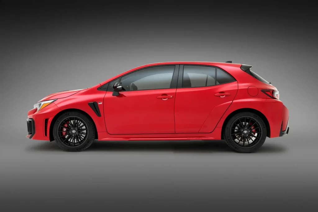 De aburridos a deseables, así es como autos como el Toyota Corolla y el Honda Civic volvieron a ser cool