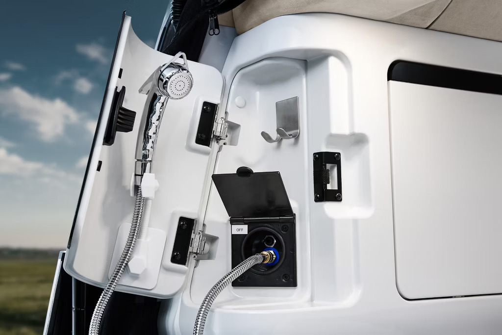 Hyundai-EV-Camper-Staria