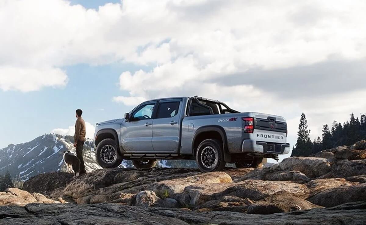 Nissan Frontier V6 PRO-4X NISMO: La furgoneta extrema de 310 CV que rompe moldes 3 Nissan Frontier V6 PRO 4X Perfil NISMO